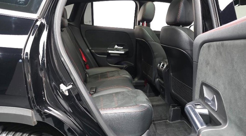 벤츠 GLA 클래스 GLA45 AMG 4MATIC + 사진 17