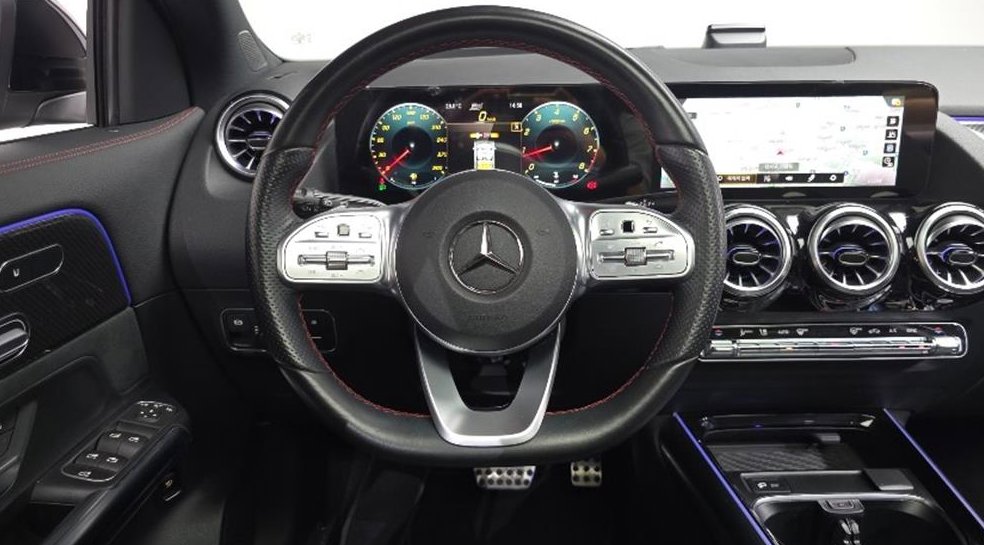 벤츠 GLA 클래스 GLA45 AMG 4MATIC + 사진 18