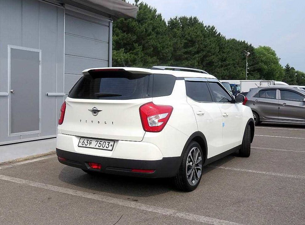 KG모빌리티(쌍용)  티볼리 2WD 가솔린 1.6 RX 사진 4
