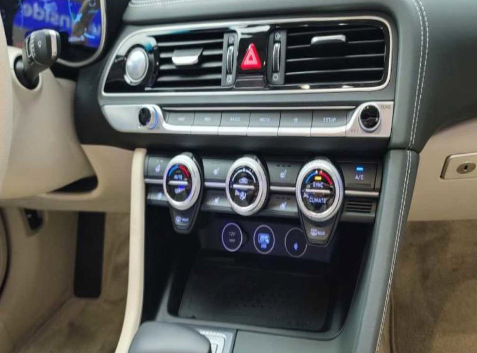 제네시스 G70 가솔린 2.0T 2WD 사진 8