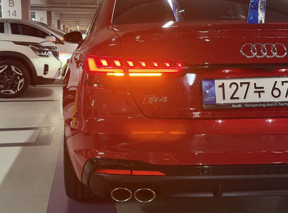 아우디 S4 3.0 TFSI 콰트로 사진 20