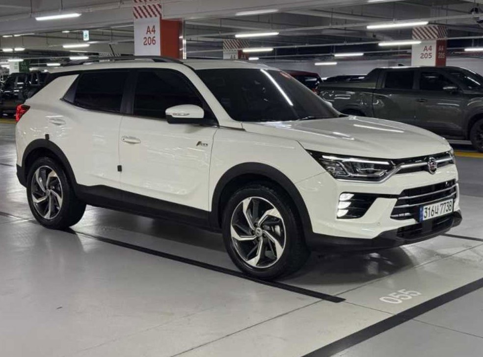 KG모빌리티(쌍용)  코란도 2WD 가솔린 1.5 C5 플러스 사진 3