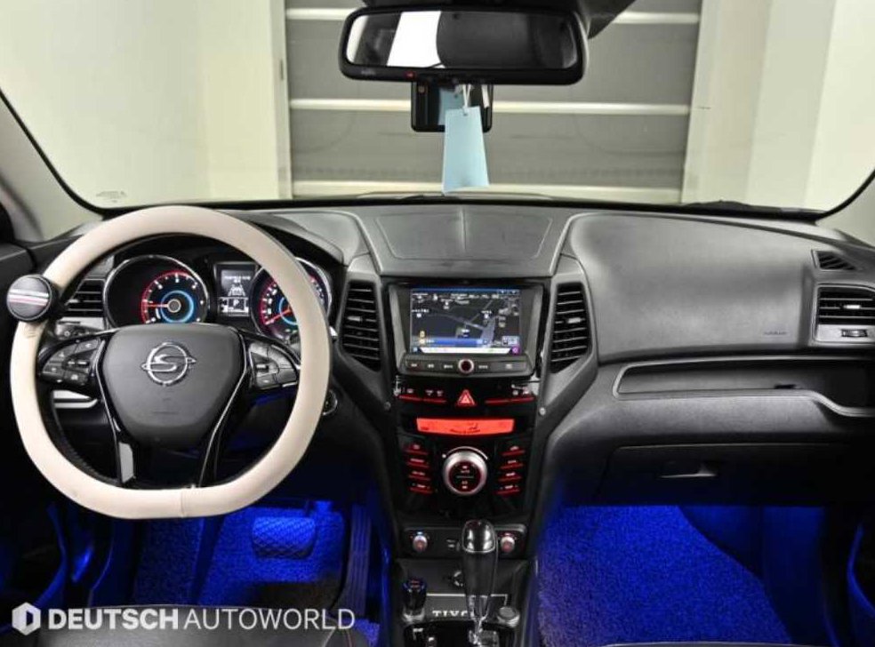 KG모빌리티(쌍용)  티볼리 4WD 디젤 1.6 RX 사진 7