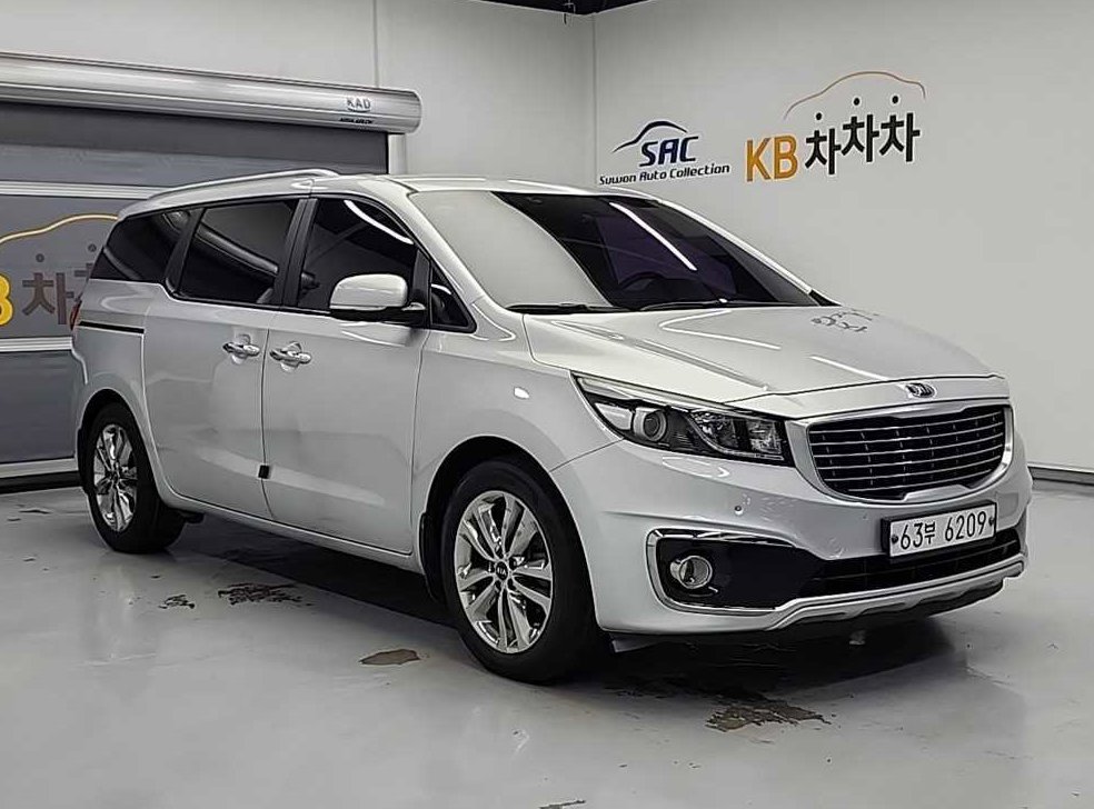 기아 카니발 디젤 9인승 프레스티지 사진 4