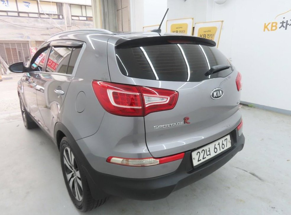 기아 스포티지 2WD LIMITED 사진 4