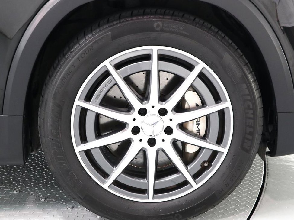 벤츠 GLB 클래스 AMG GLB 35 4MATIC 사진 18