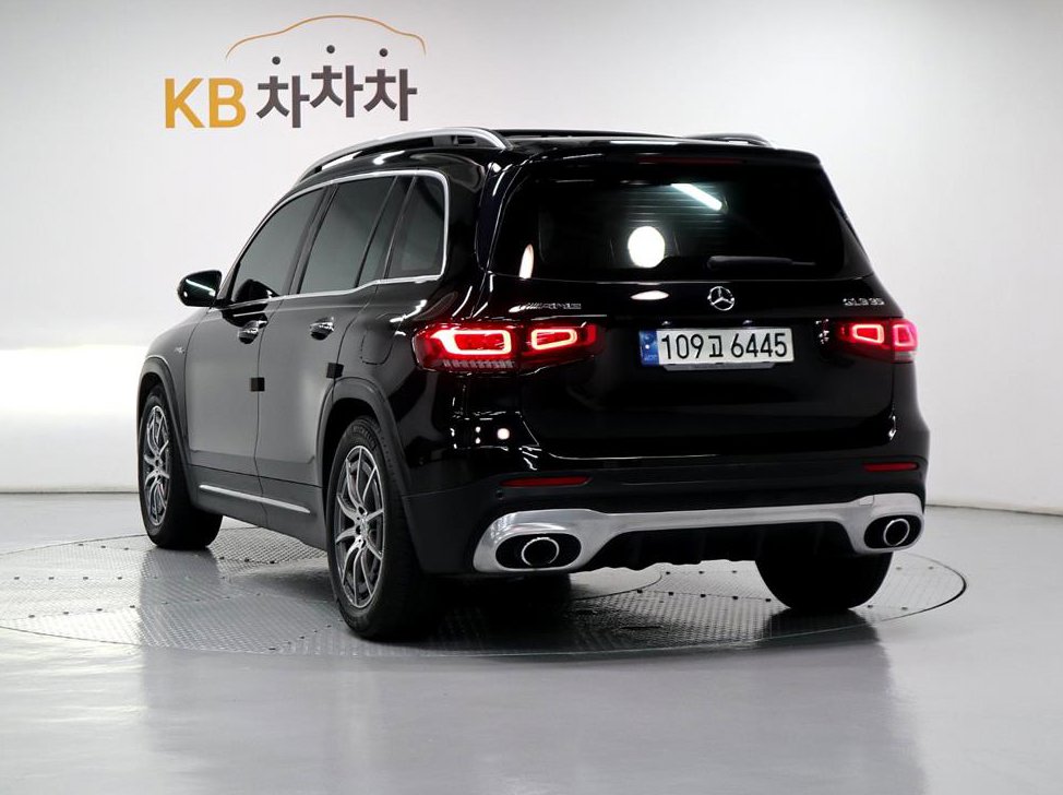 벤츠 GLB 클래스 AMG GLB 35 4MATIC 사진 3