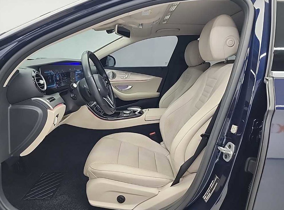벤츠 E 클래스 E300 AMG LINE 사진 11