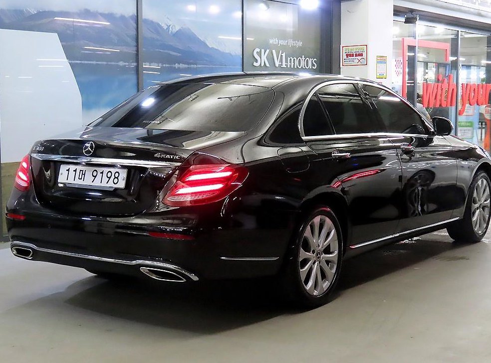 벤츠 E 클래스 E300 익스클루시브 사진 4