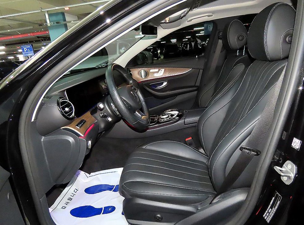 벤츠 E 클래스 E300 익스클루시브 사진 6