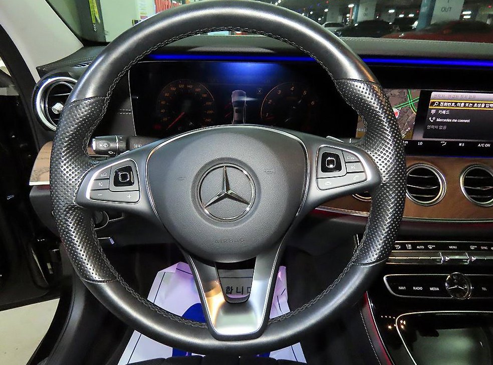 벤츠 E 클래스 E300 익스클루시브 사진 8