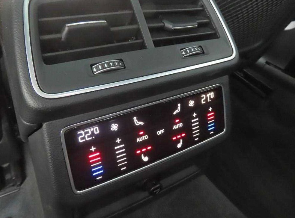 아우디 A6 45 TFSI 콰트로 프리미엄 사진 15