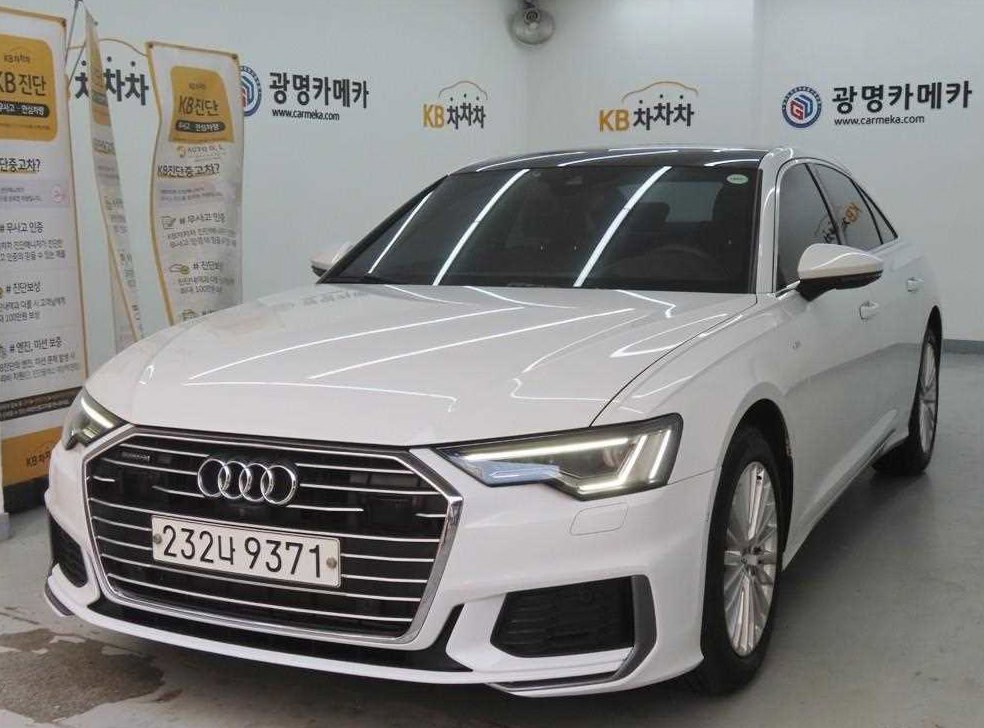 아우디 A6 45 TFSI 콰트로 프리미엄 사진 2