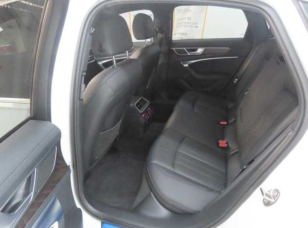 아우디 A6 45 TFSI 콰트로 프리미엄 사진 6