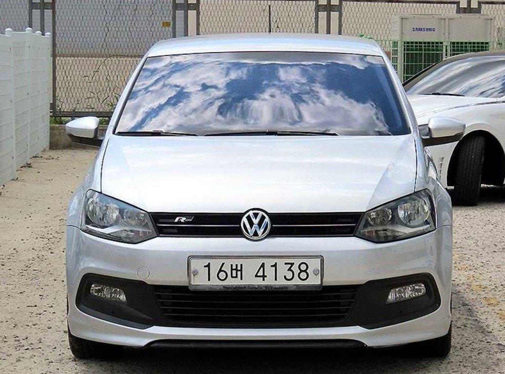 폭스바겐 폴로 1.6 TDI R-LINE