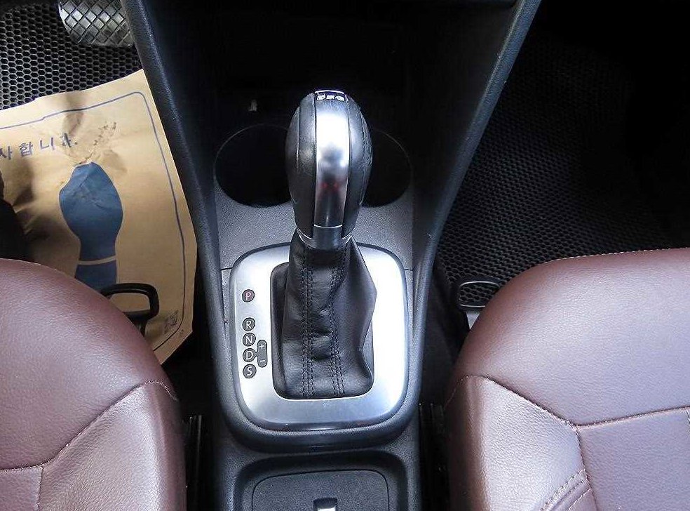 폭스바겐 폴로 1.6 TDI R-LINE 사진 10