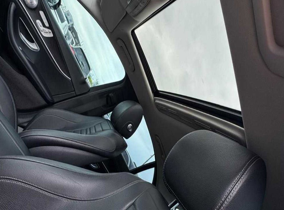 벤츠 E 클래스 E220d 익스클루시브 사진 15
