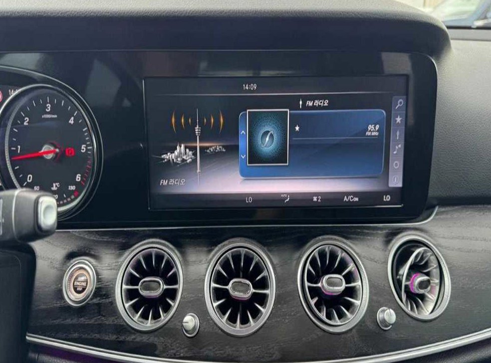 벤츠 E 클래스 E220d 익스클루시브 사진 16