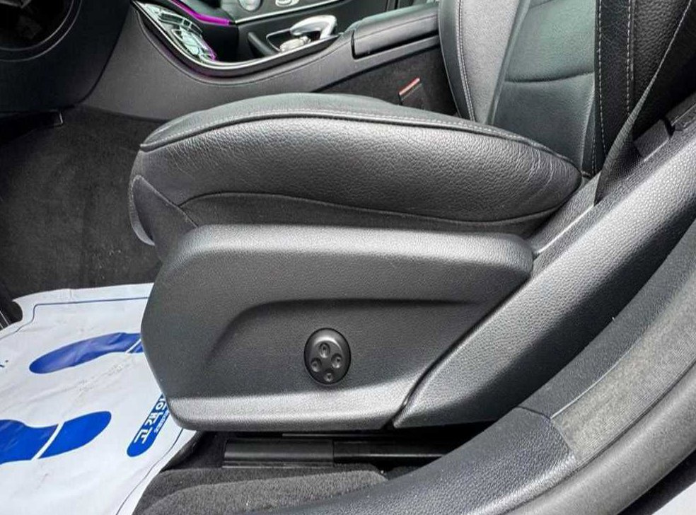 벤츠 E 클래스 E220d 익스클루시브 사진 18