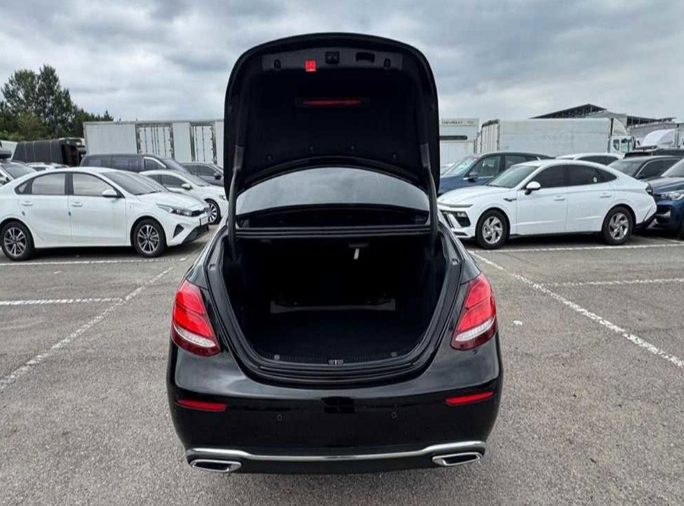 벤츠 E 클래스 E220d 익스클루시브 사진 19