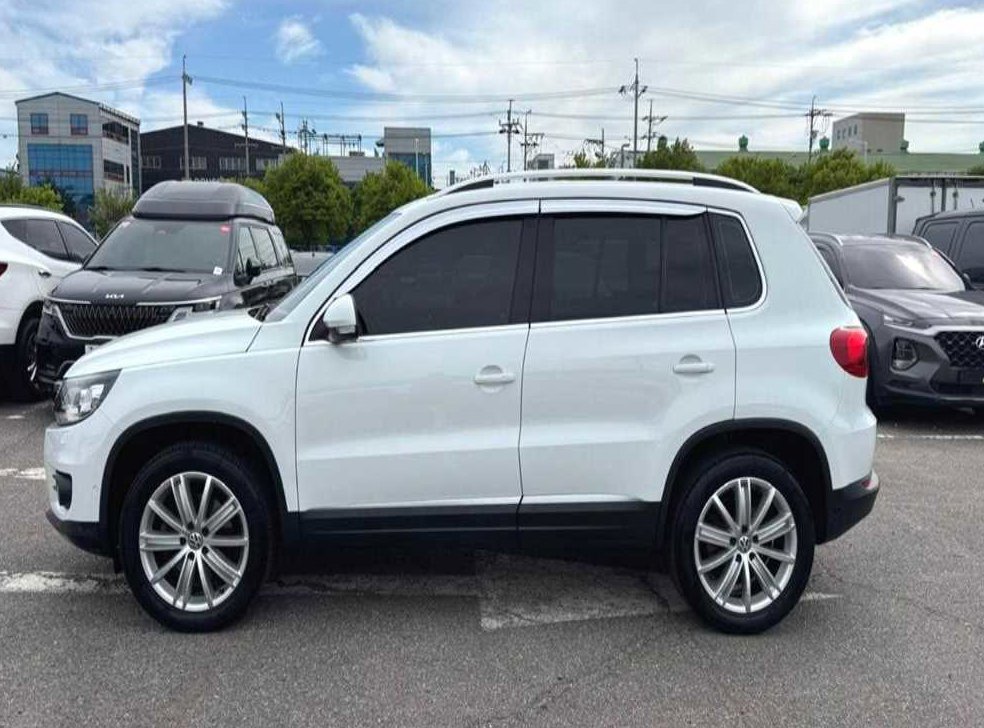 폭스바겐 티구안 2.0 TDI 프리미엄 사진 10