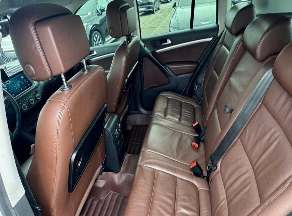 폭스바겐 티구안 2.0 TDI 프리미엄 사진 19