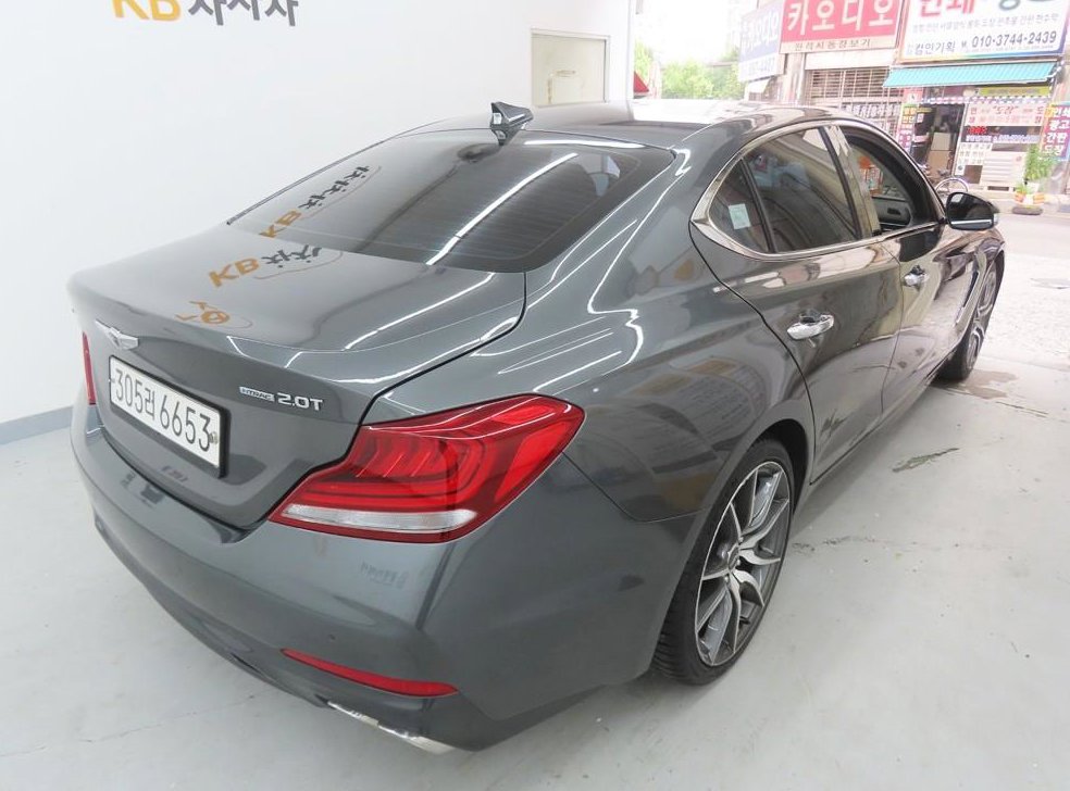 제네시스 G70 2.0T AWD 사진 3