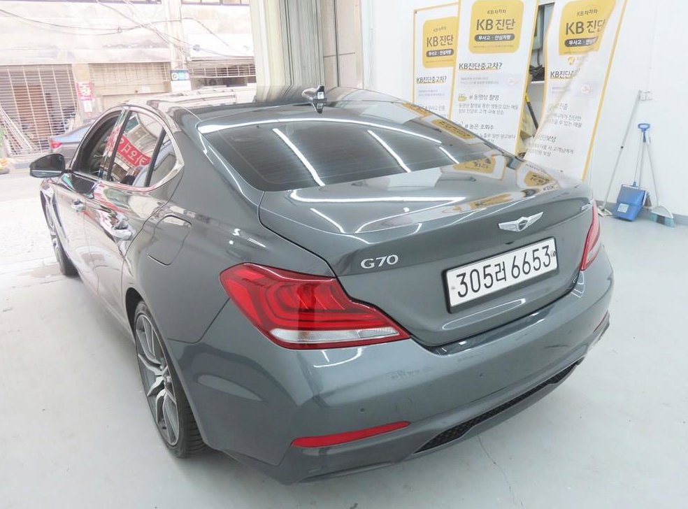 제네시스 G70 2.0T AWD 사진 4