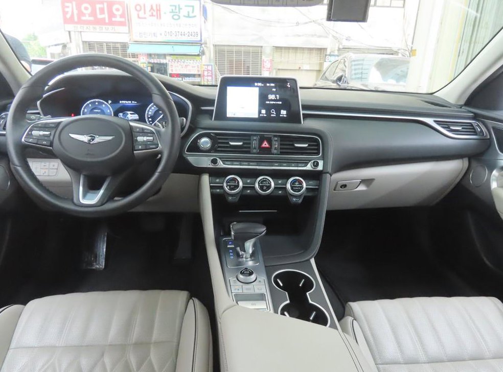 제네시스 G70 2.0T AWD 사진 7