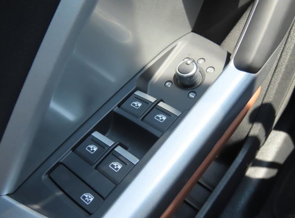 아우디 Q3 40 TFSI 콰트로 사진 12