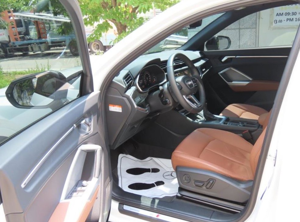 아우디 Q3 40 TFSI 콰트로 사진 13