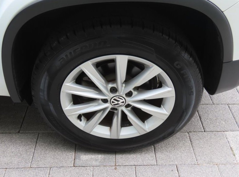 폭스바겐 티구안 2.0 TDI 프리미엄 사진 16