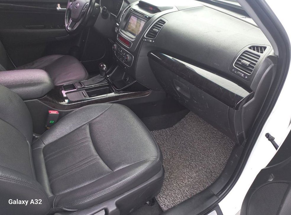 기아 쏘렌토 2WD 2.0 TLX 사진 17