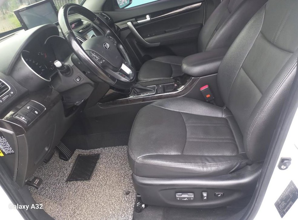 기아 쏘렌토 2WD 2.0 TLX 사진 5