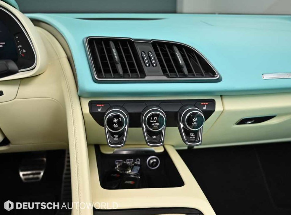 아우디 R8 5.2 V10 퍼포먼스 스파이더 사진 14