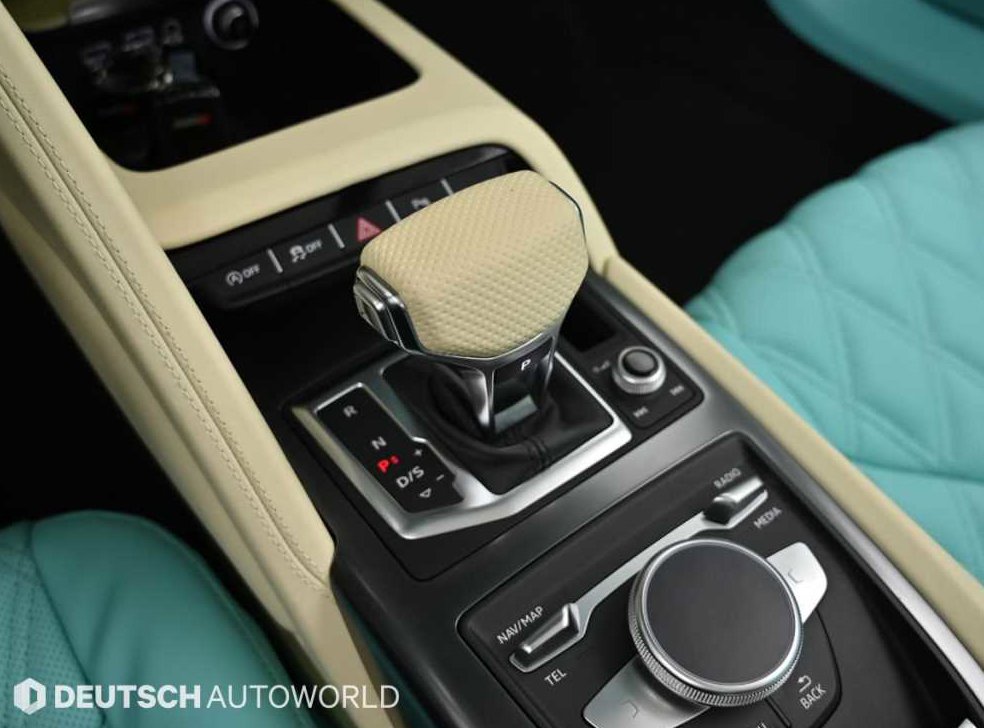 아우디 R8 5.2 V10 퍼포먼스 스파이더 사진 9
