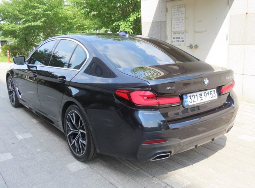 BMW 5시리즈 530i xDrive M 스포츠 사진 4