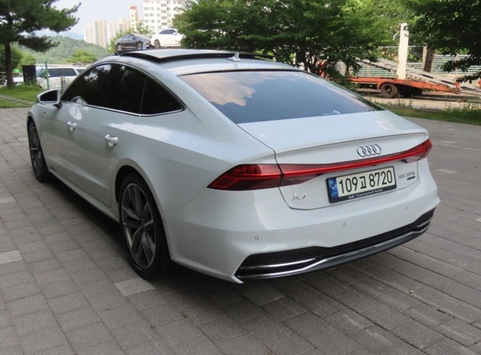 아우디 A7 55 TFSI 콰트로 프리미엄 사진 4