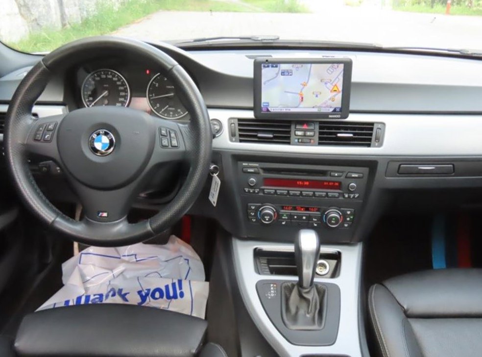 BMW 3시리즈 320i 세단 사진 16