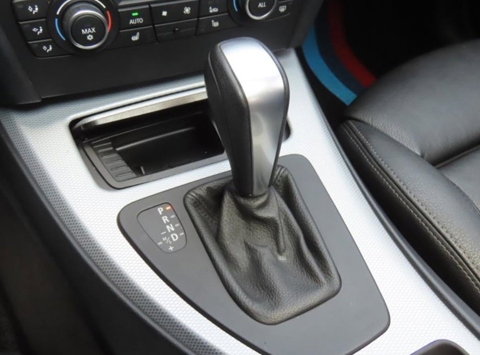 BMW 3시리즈 320i 세단 사진 6
