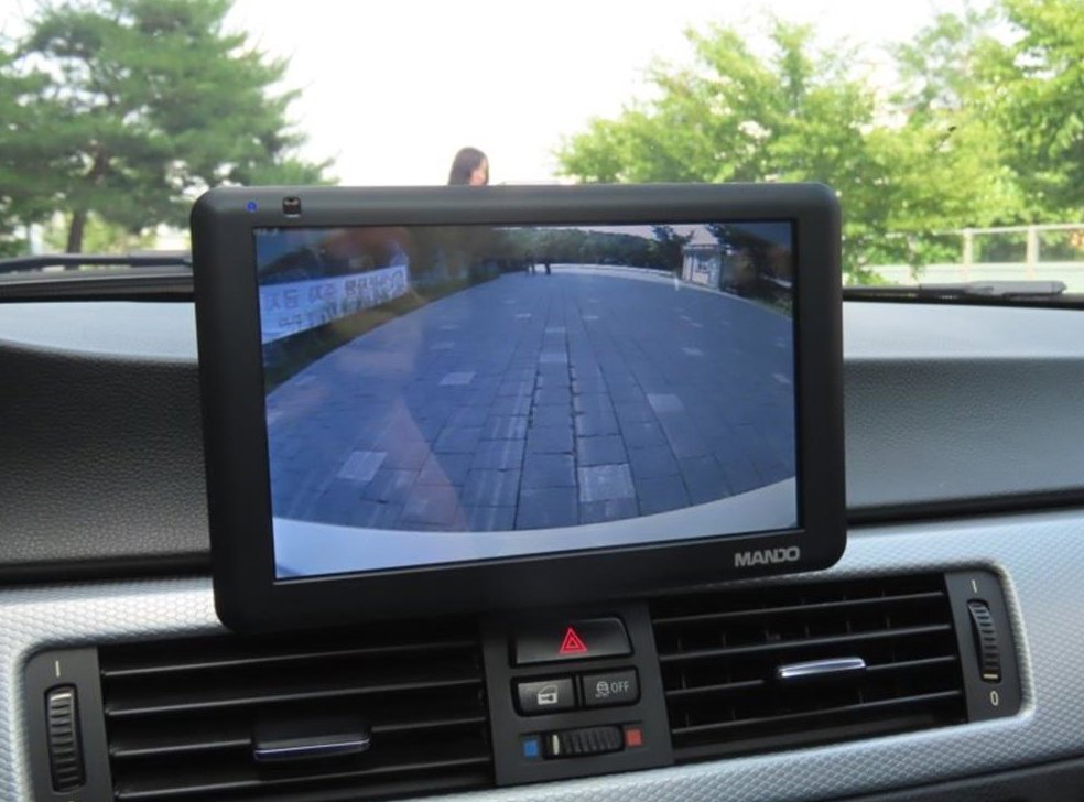 BMW 3시리즈 320i 세단 사진 8