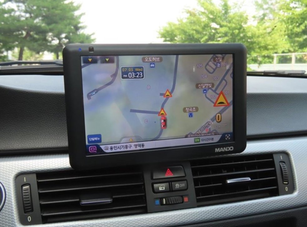 BMW 3시리즈 320i 세단 사진 9