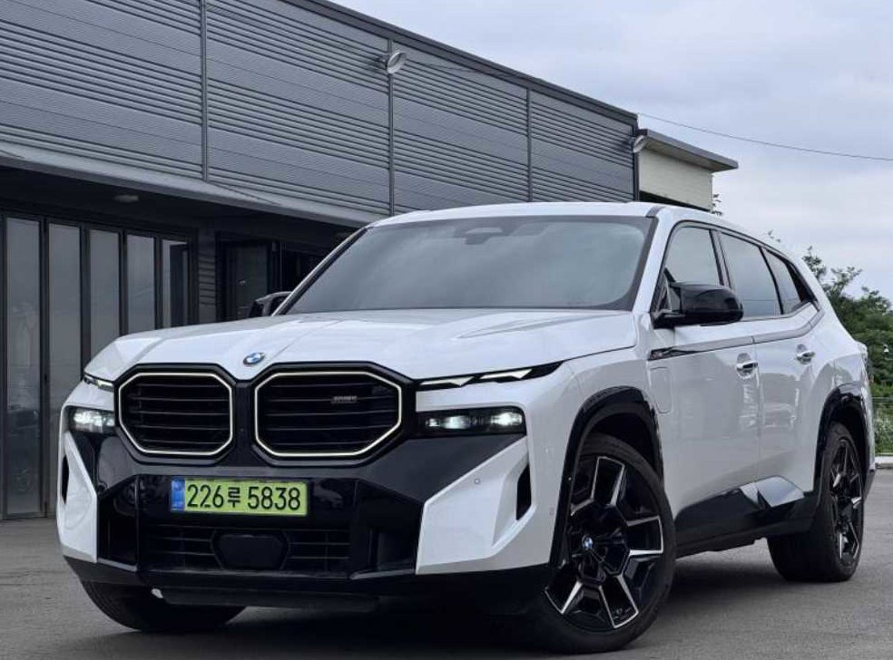 BMW XM 4.4