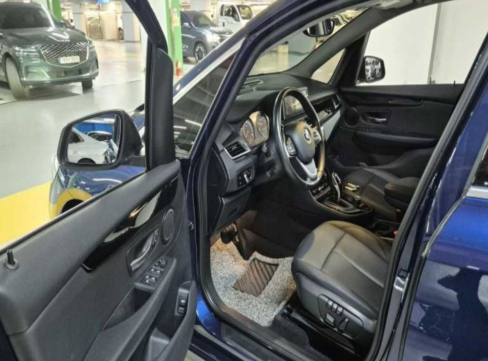 BMW 2시리즈 스포트 사진 12