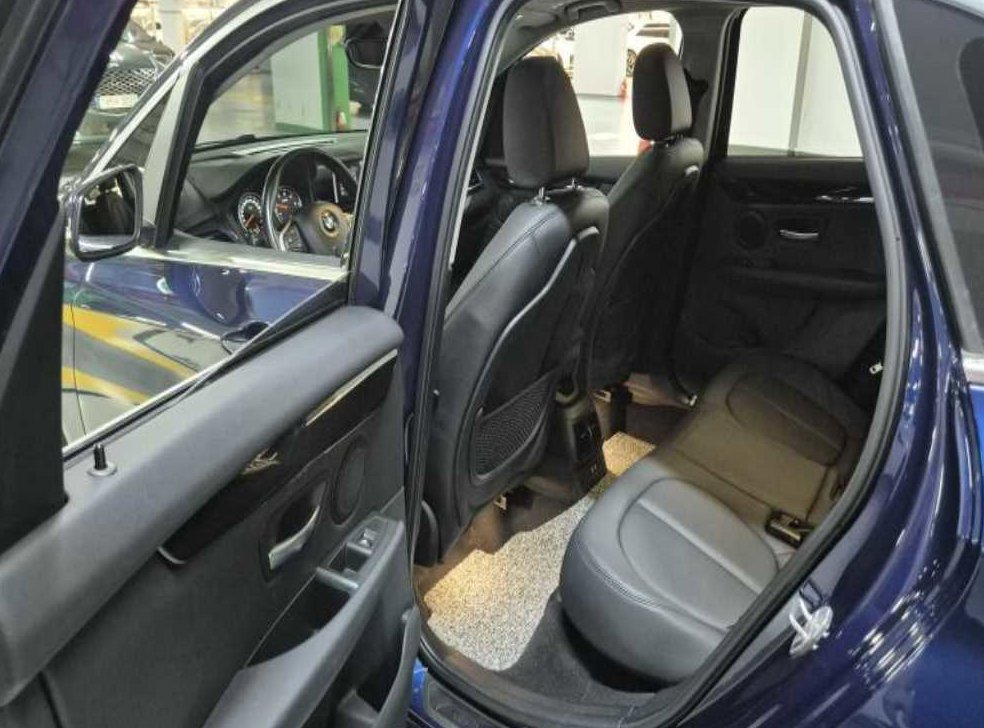 BMW 2시리즈 스포트 사진 13