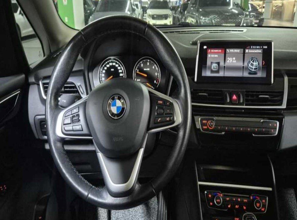 BMW 2시리즈 스포트 사진 7