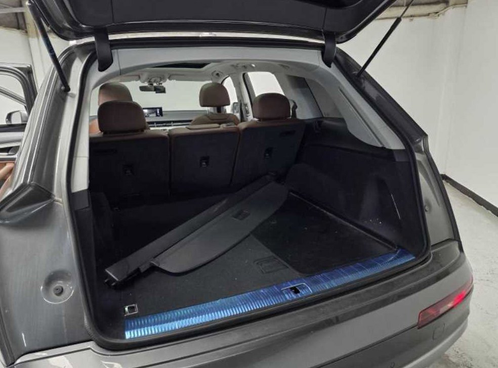 아우디 Q7 45 TFSI 콰트로 사진 19