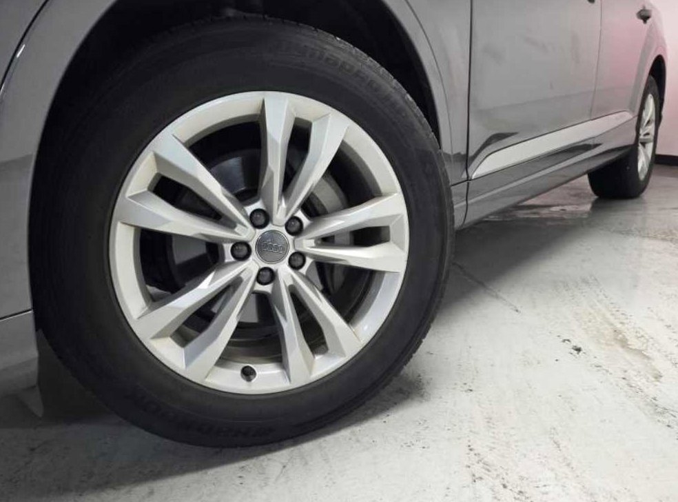 아우디 Q7 45 TFSI 콰트로 사진 20