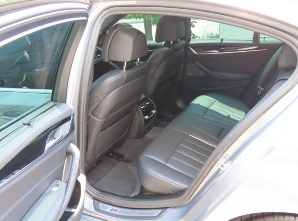 BMW 5시리즈 530i xDrive M 스포츠 사진 14
