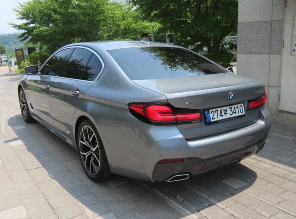 BMW 5시리즈 530i xDrive M 스포츠 사진 4